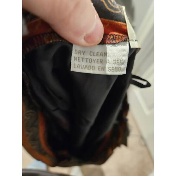 Vintage Jones New York Silk Skirt 12 NWT Marrakech Print Red Black Floral Boho - Picture 7 of 7